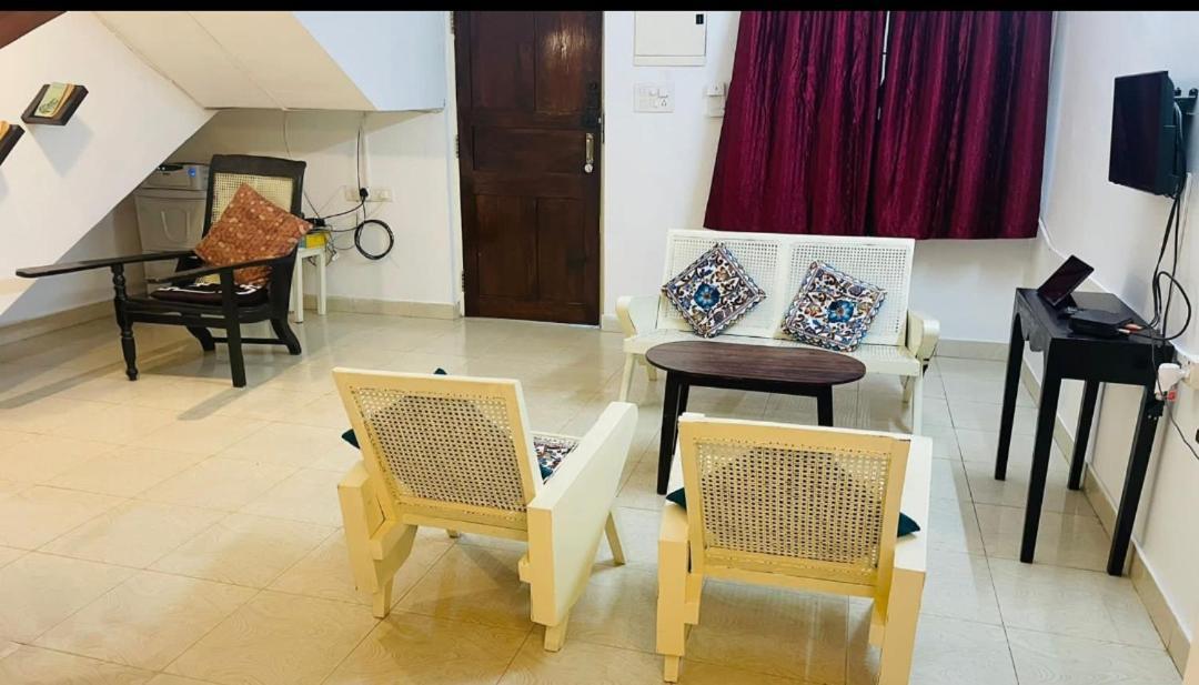 Goa Suites Holiday Home กาลังกูติ ภายนอก รูปภาพ