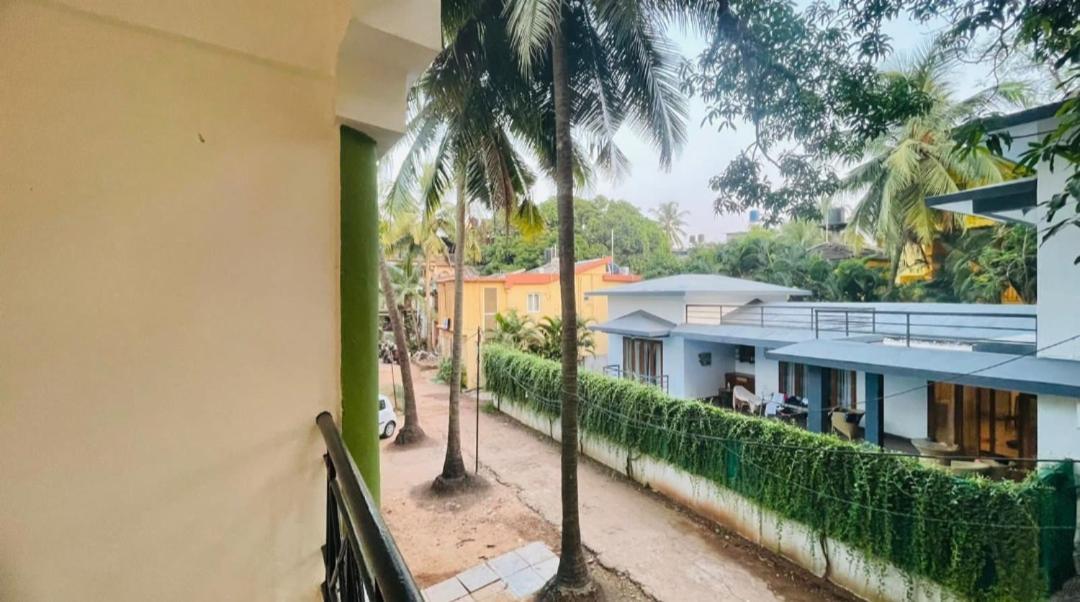 Goa Suites Holiday Home กาลังกูติ ภายนอก รูปภาพ